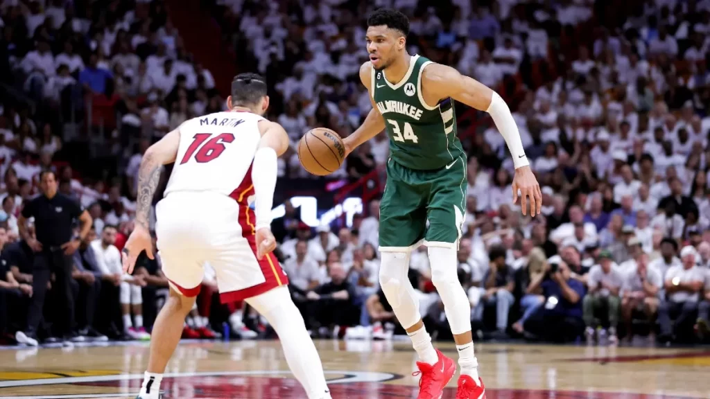 LuckyCola NBA Match Prediction: Bucks vs. Heat – Expert Data Analysis and Score Recommendation